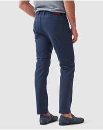 Rodd & Gunn - Motion 2 Straight Jean Regular Leg