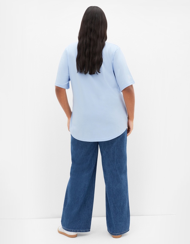 City Chic - Curved Hem Soho Studio Cotton Tee