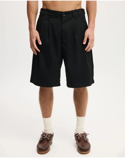 Cotton On - Super Baggy Pleated Shorts