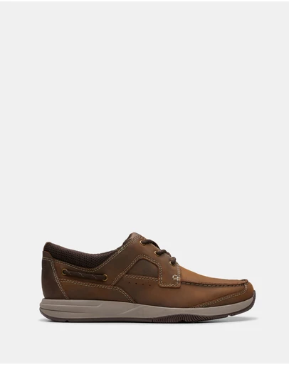 Clarks - Sailview Lace Beeswax