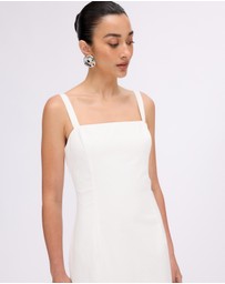 Minima Esenciales - Daphne Embroidered Midi Dress