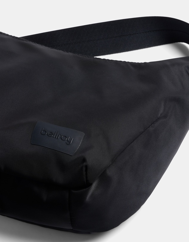 Bellroy - Laneway Crescent Bag 2.5L