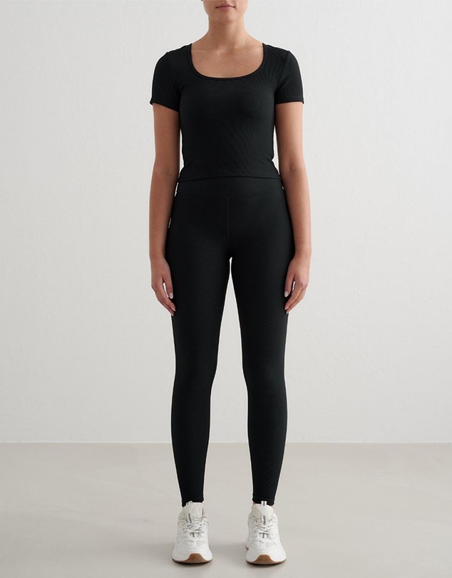 Aim'n - Ribbed Performance Short Sleeve Top