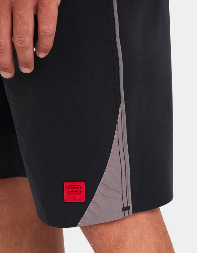 Billabong - Mens Strike Mission Pro 21