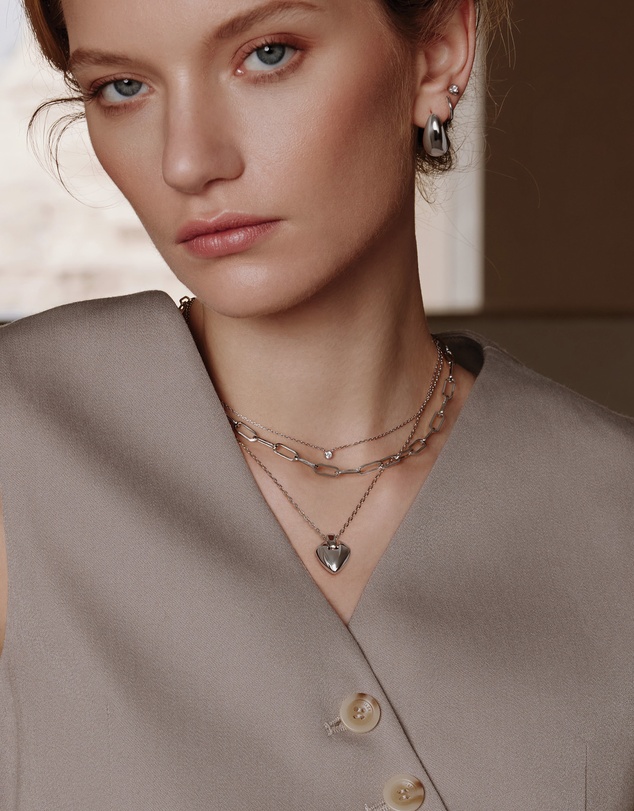Ania Haie - Ania Haie Silver Sparkling Shield Stud Earrings