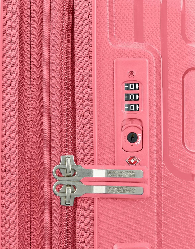 American Tourister - Light Max Medium Suitcase Expandable (69cm)