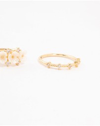 Lovisa - Gold Plated Triple Flower Stacking Rings 3-Pack
