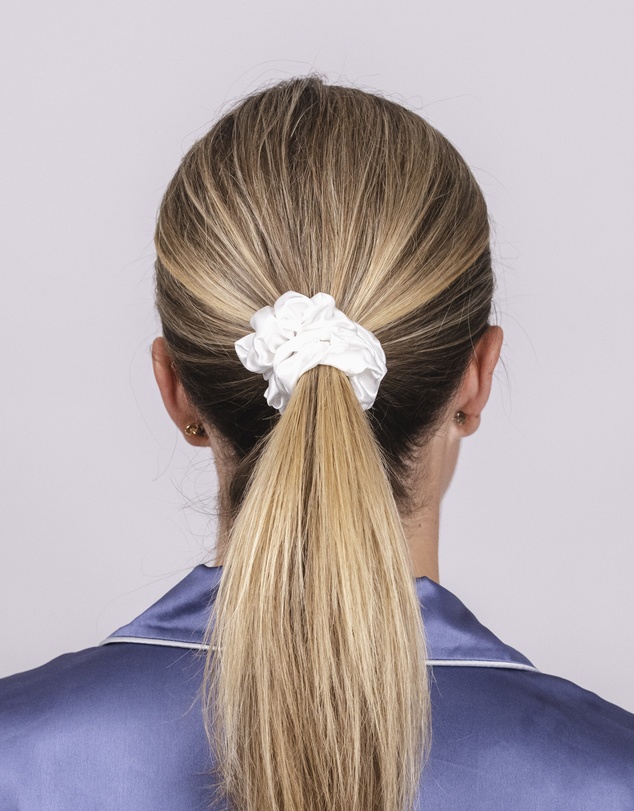 SILK MAGNOLIA - Pure Silk Scrunchie