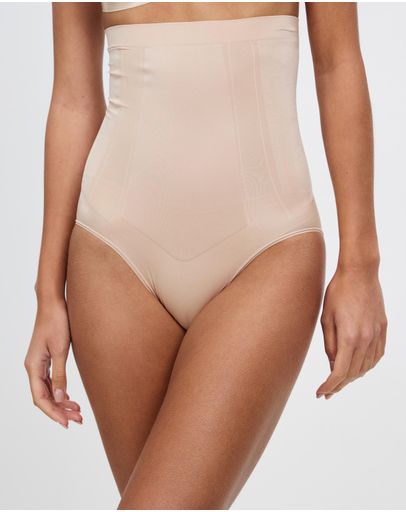 Soft Nude