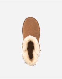 Ozwear Connection Uggs - Ugg Classic Mini Button Boots (Water Resistant)