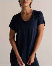 HyperLuxe The Label - V Neck Shirt