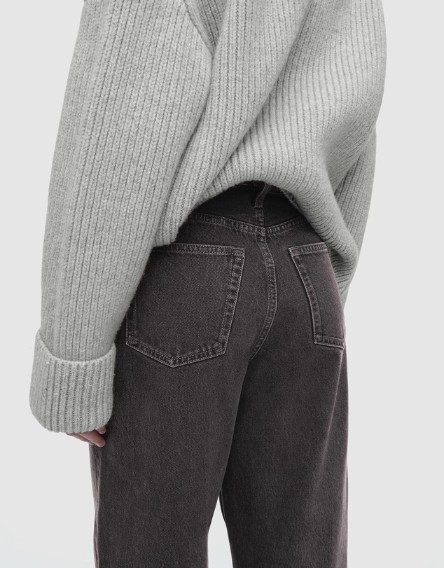 COS - Arch Tapered Jeans