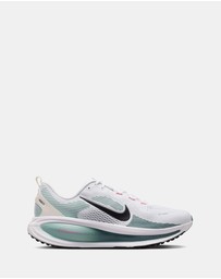 Nike - Vomero 18 - Men's