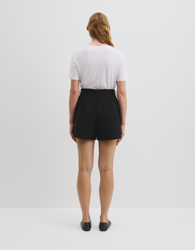 Country Road - Organically Grown Linen Tuck Front Short