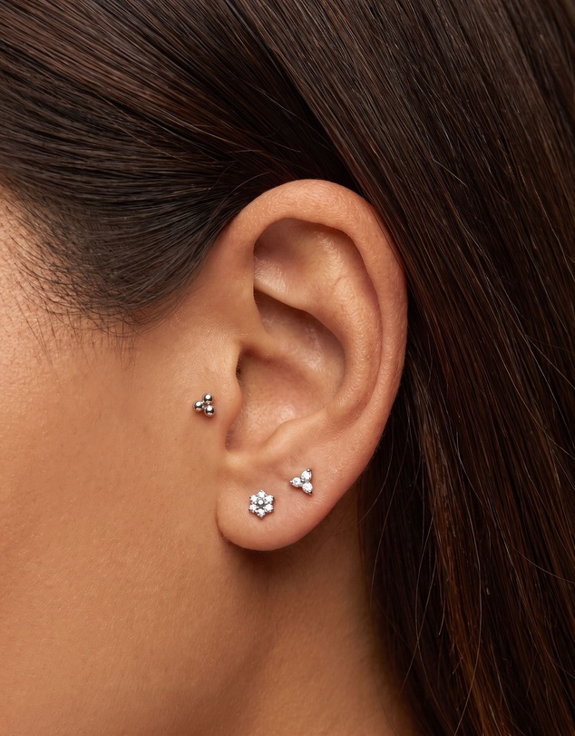 HOUSE OF SLANI - Silver Iris flatback Ear Piercing