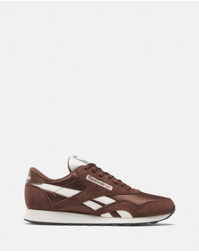 Campus Brown, Campus Brown & Chalk