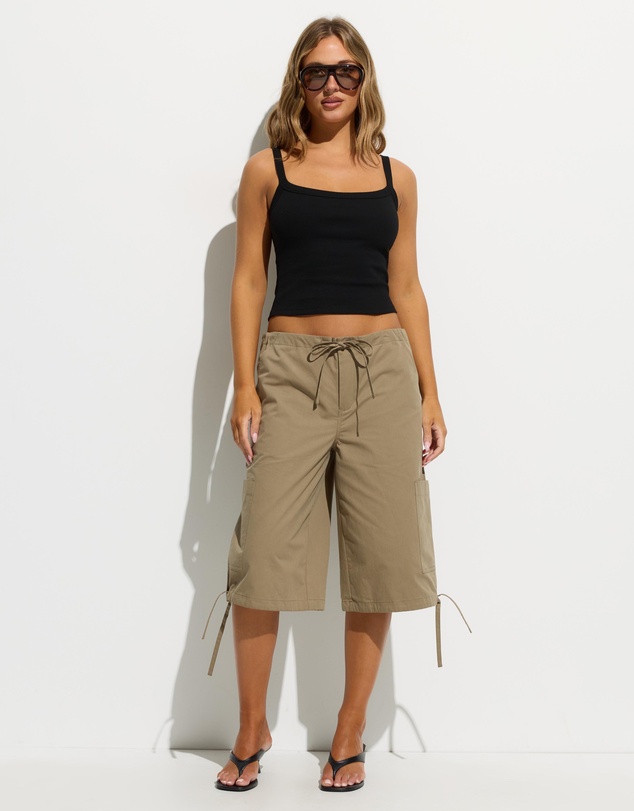 Dazie - Sofia Low Rise Cargo Shorts
