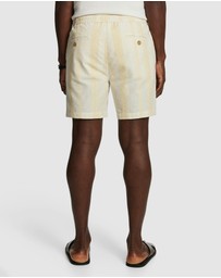 yd. - Sanders Stripe Short