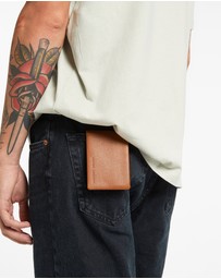 Status Anxiety - Jonah Wallet