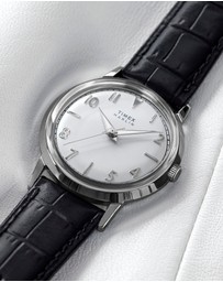 TIMEX - Marlin® Quartz 34mm Leather Strap Watch