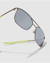 Hawkers Co - HAWKERS - Polarized Gun Metal Chrome SENSE Sunglasses for Men and Women UV400