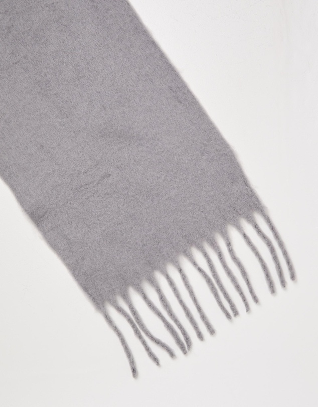 Studio - Dani Scarf