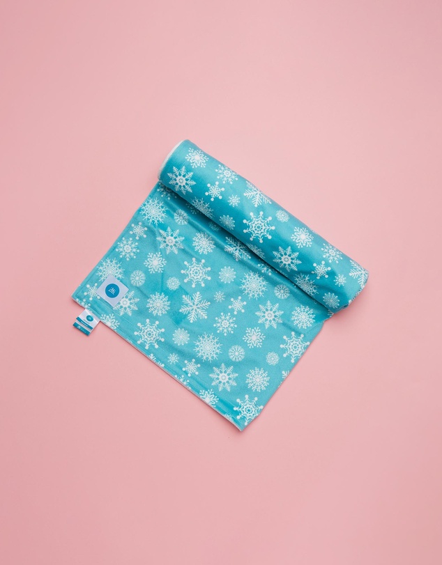 itti bitti - Travel Blanket - Aurora with White