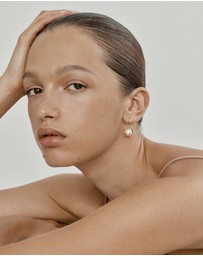 Amber Sceats - Pansy Earrings