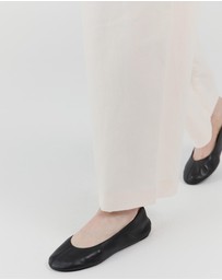 St. Agni - Low Scoop Ballet Flats