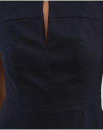 Atmos&Here - Lorry Keyhole Linen Blend Maxi Dress