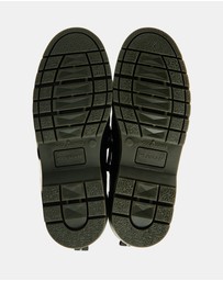 Kleman - Pisteur x Olow Shoes
