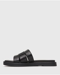 Betts - Wider Fit Bella Leather Flat Slides