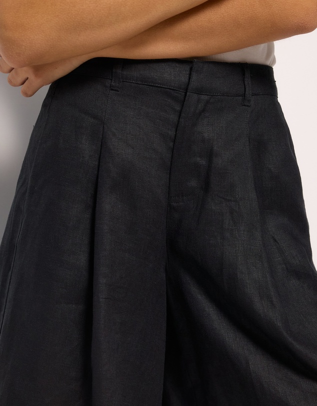 AERE - Linen Bermuda Shorts
