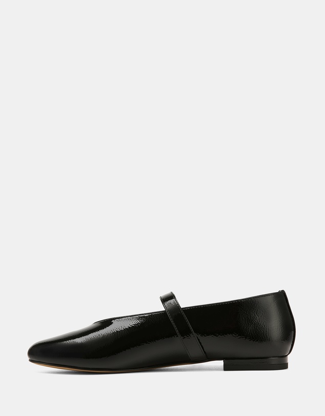 Wittner - Dakota Crinkle Patent Leather Flat Mary Janes