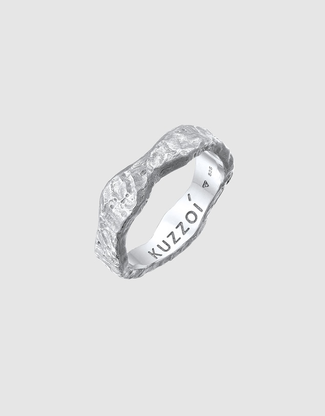 Kuzzoi - ICONIC EXCLUSIVE - Hammered Band Ring in 925 Sterling Silver