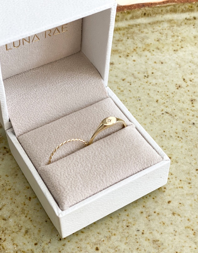 Luna Rae - Solid Gold - Sol Ring