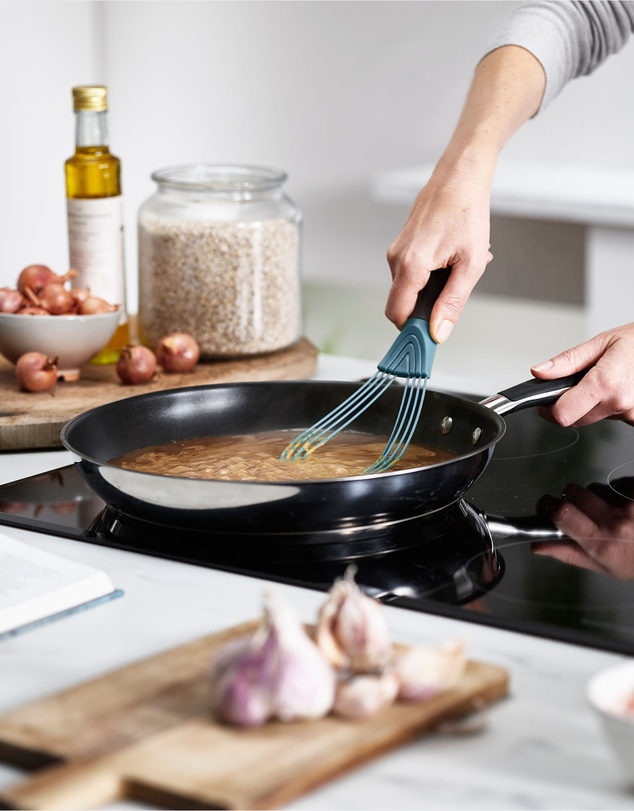 Joseph Joseph - Twist™ 2-in-1 Whisk (Blue)