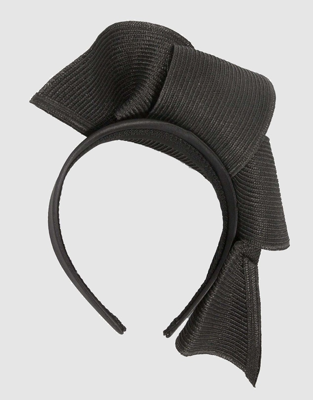 Max Alexander - Large Wavy Black Racing Fascinator