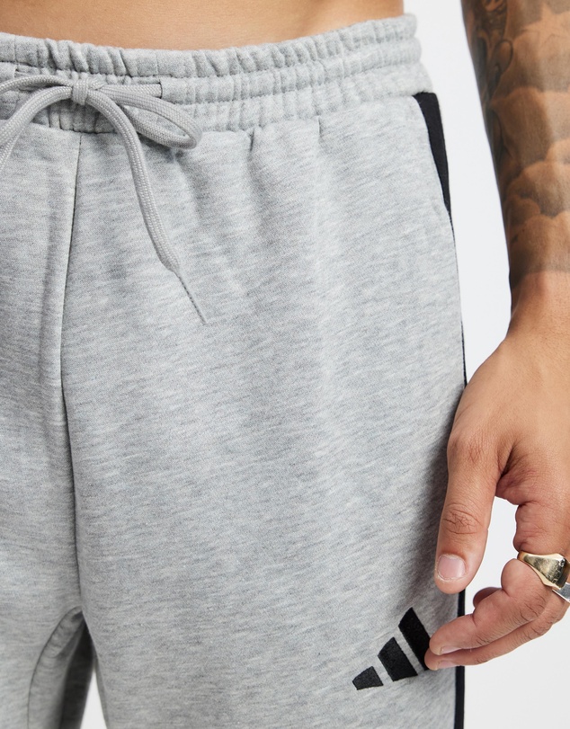 adidas Sportswear - Essentials 3-Stripes Fleece Pants