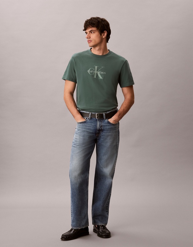 Calvin Klein Jeans - Acid Wash Monologo Graphic Relaxed T-Shirt
