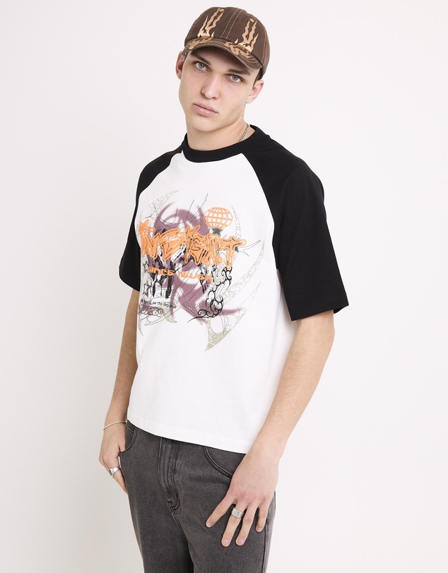 Insight - Airing Raglan T-Shirt