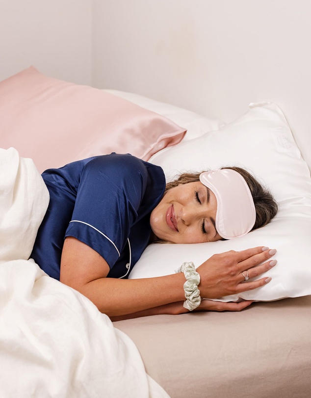 SILK MAGNOLIA - Pure Silk Pillowcase