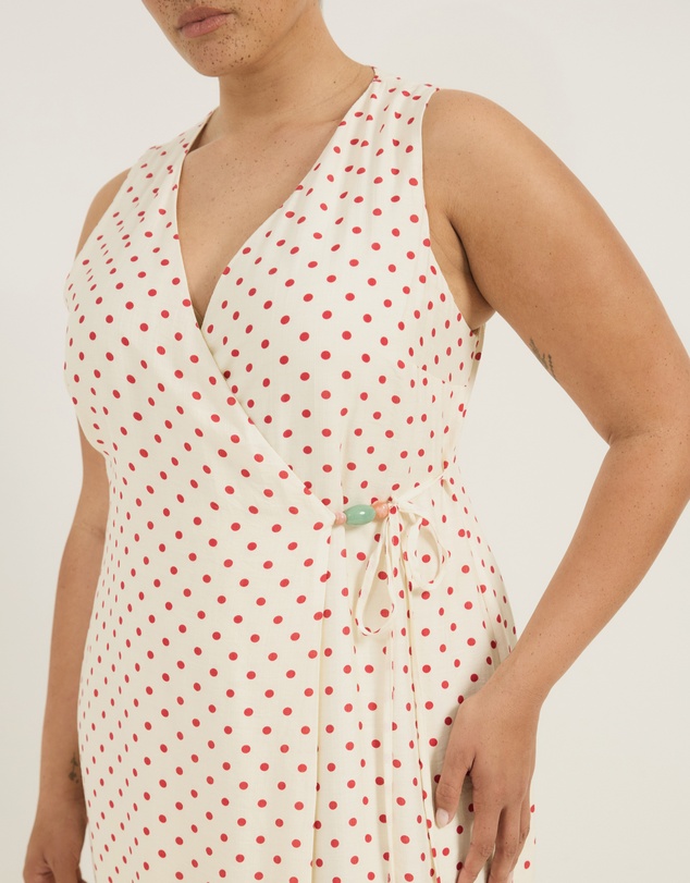 Atmos&Here Curvy - Chloe Midi Wrap Dress With Bead Detail