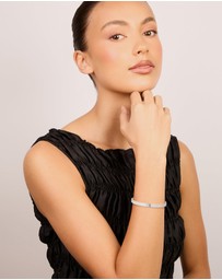 Lovisa - Waterproof Stainless Steel Cubic Zirconia Flower Bangle