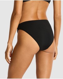 Sea Level Australia - Essentials Edit Sporty Mid Pants
