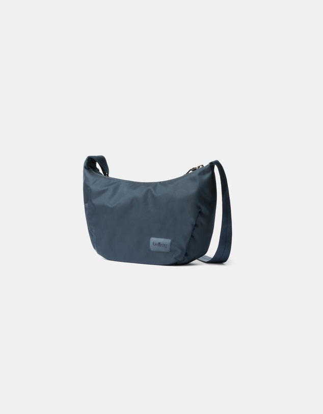 Bellroy - Laneway Crescent Bag 2.5L
