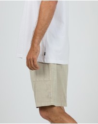 Silent Theory - Elasticised Waist Patch Pocket Shorts