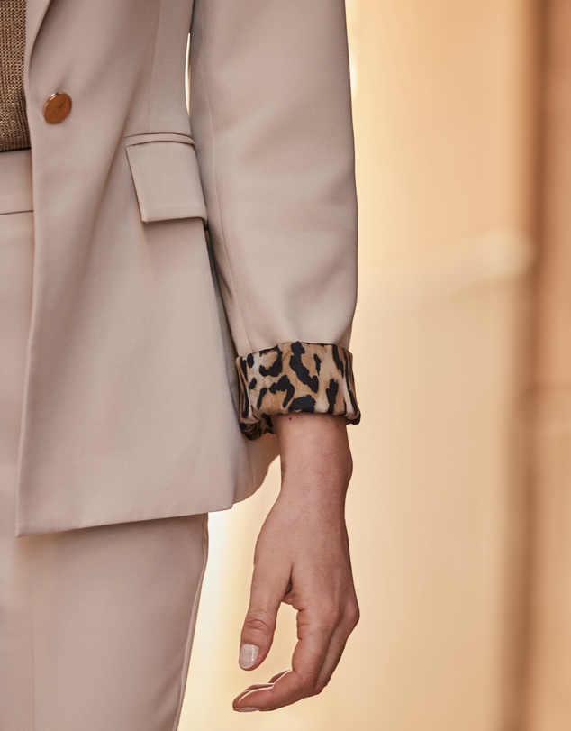 Sosandar - Leopard Print Lining Blazer