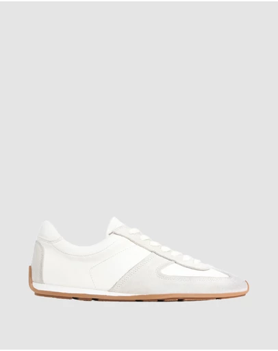 EOS - Maisie