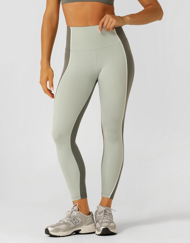 Lorna Jane - Go The Distance Ankle Biter Leggings